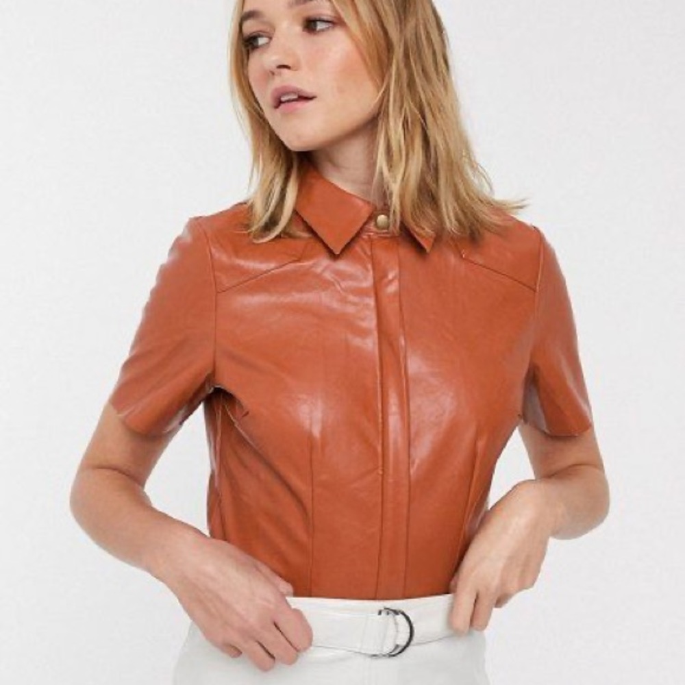 Glamorous crop shirt in soft faux leather, Size 2